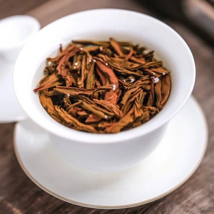 Handmade Black Tea Zhengshan Xiaozhong 250g - Image 3